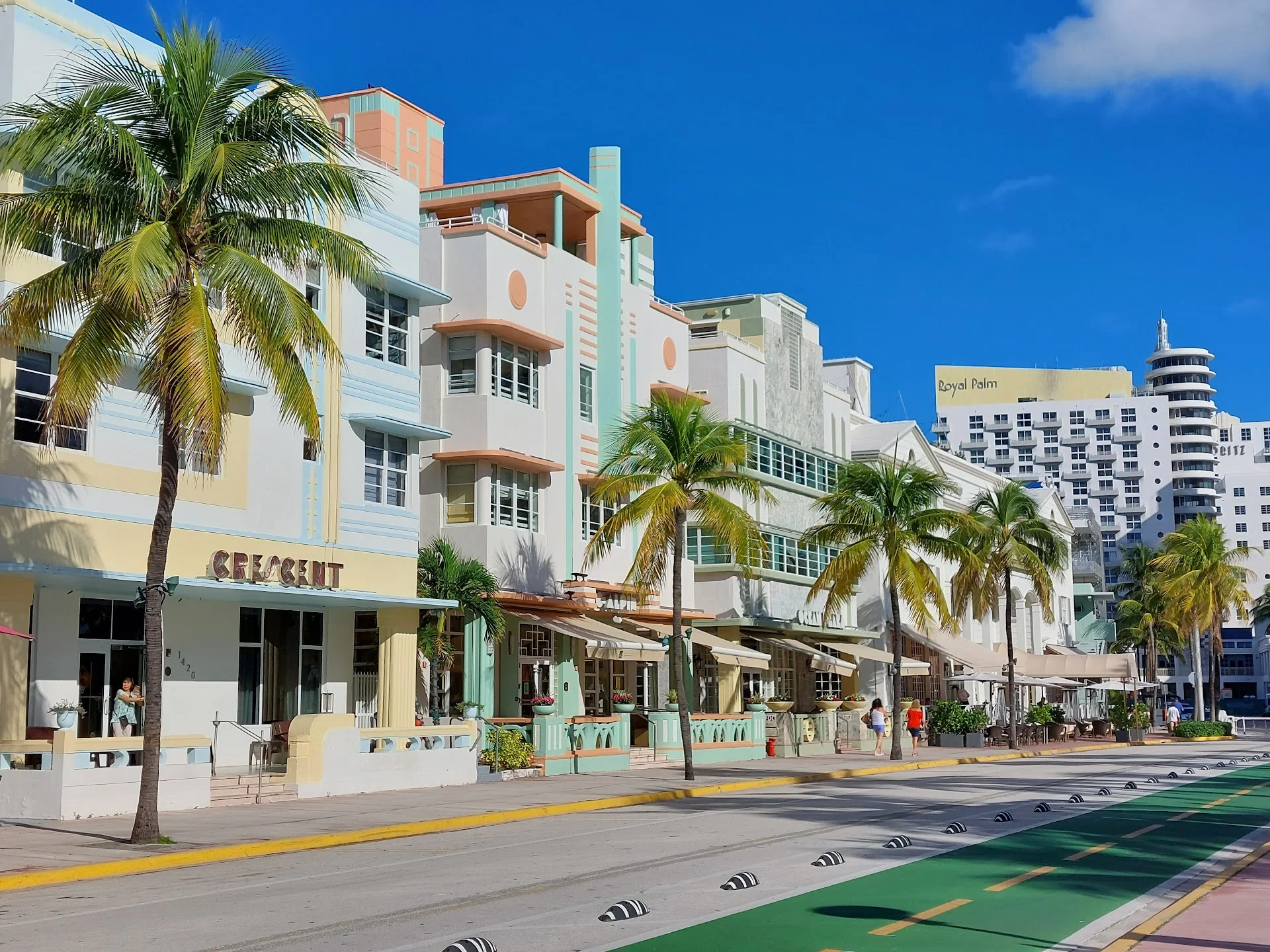 Ocean Drive · South Beach · Discover the city